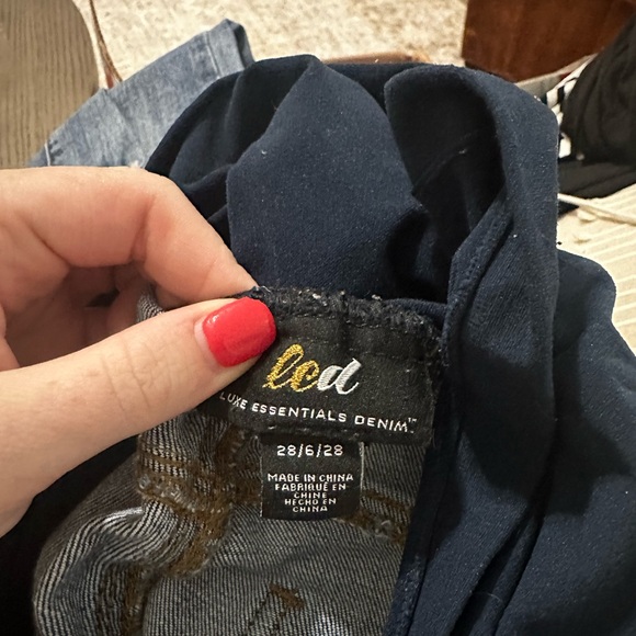 Maternity Distressed Skinny Jeans - Picture 2 of 2